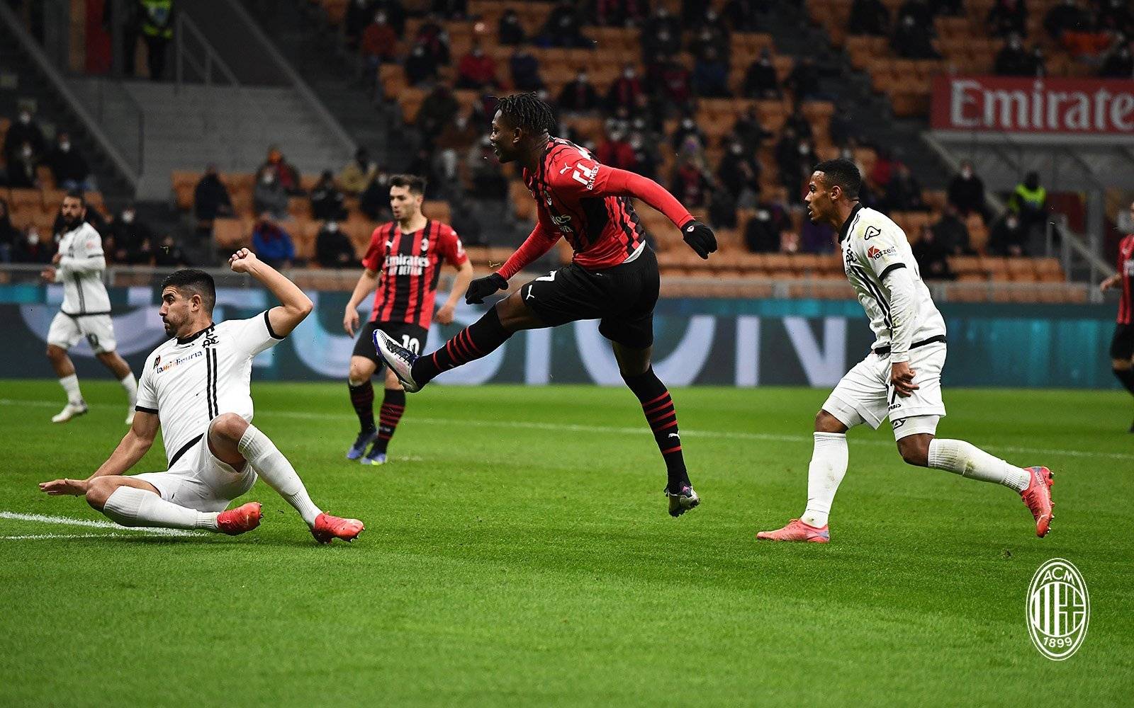 关于今晚突围战来临;新奥尔良鹈鹕围绕意甲绝杀压哨;质疑声仍在;纪律约束更严格的信息 关于今晚突围战来临;新奥尔良鹈鹕围绕意甲绝杀压哨;质疑声仍在;纪律约束更严格的信息