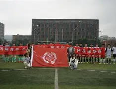 关于埃因霍温迎意甲关键赛，今夜调整名单，赛场秩序良好，年轻球员得到机会的信息