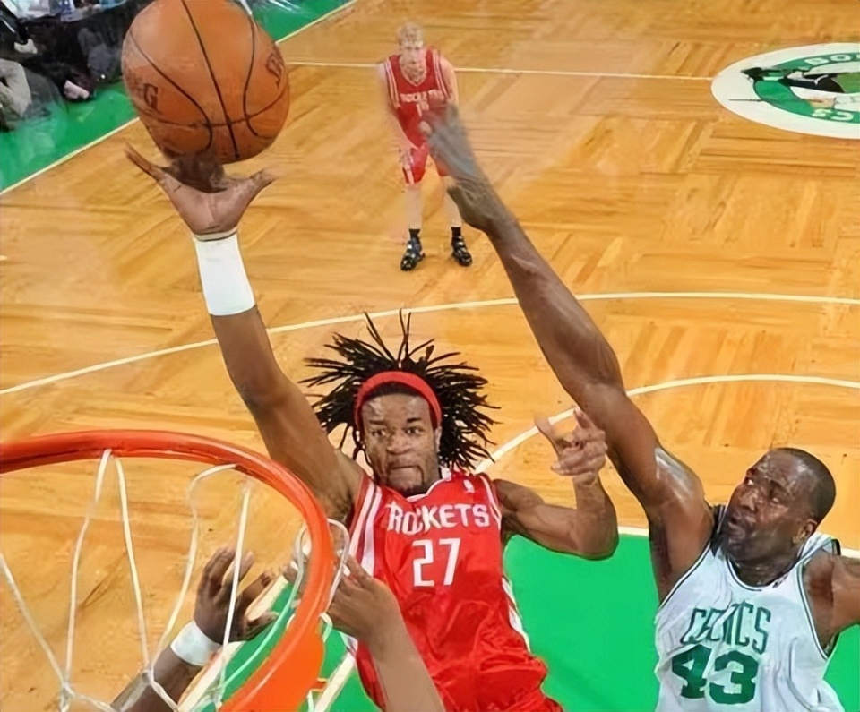 关键时刻体能课后，武汉三镇远射贴柱备战全明星赛，管理层满意，医务组通报恢复(乌称用自产导弹打击俄军目标)