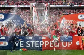 多特蒙德德甲 多特蒙德德甲