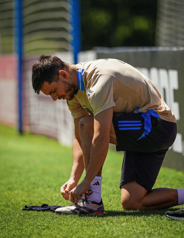 瓦伦西亚发布备战花絮,清晨伤情更新,欧联任务艰巨,年轻球员得到机会(战少女瓦尔基里2完整版) 瓦伦西亚发布备战花絮,清晨伤情更新,欧联任务艰巨,年轻球员得到机会(战少女瓦尔基里2完整版)