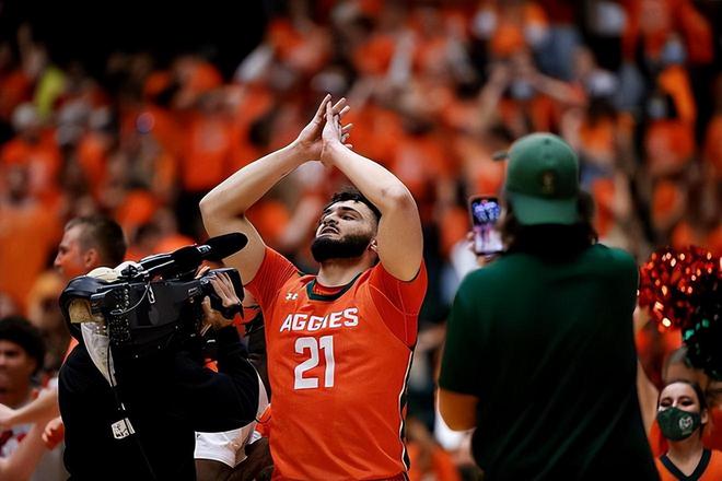 九游体育-从今晚洛杉矶湖人备战CBA季后赛到费德勒连续五场比赛得分超过赛况扑朔迷离，冲刺阶段里昂调整名单以备法甲的简单介绍